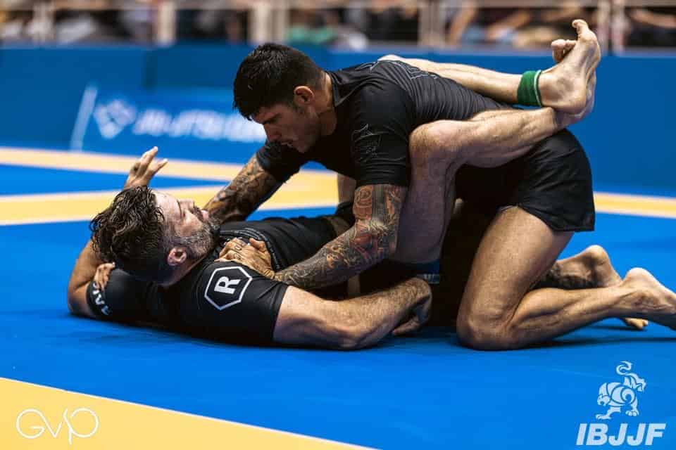Coach Eoger competing in a tournament.